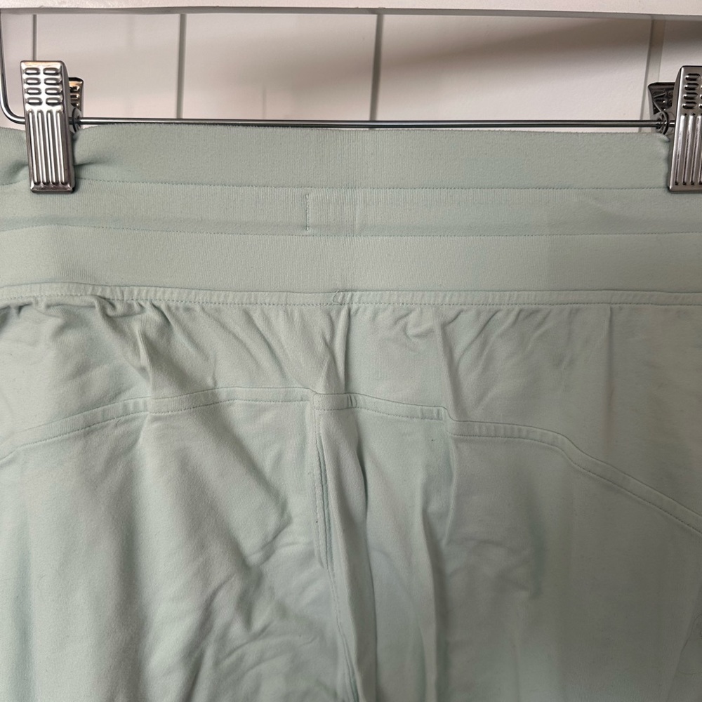 Lulu lemon jogger sweats - Picture 3 of 4